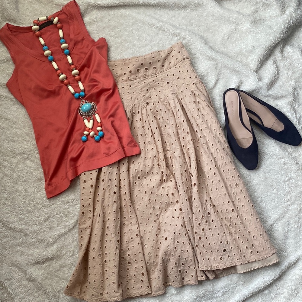 NWOT! Venus- High-Waisted, Embroidered, A-Line Skirt- XS